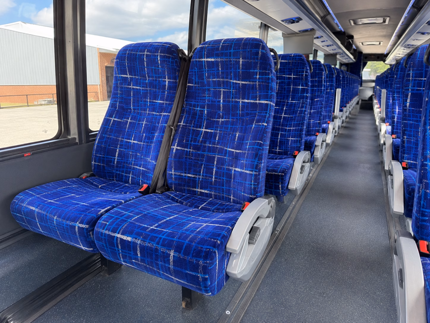 private charter buses for layovers in durham